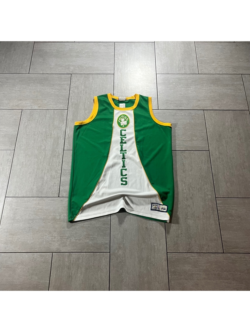 Majestic Hardwood Classics Boston Celtics Vintage Basketball Jersey